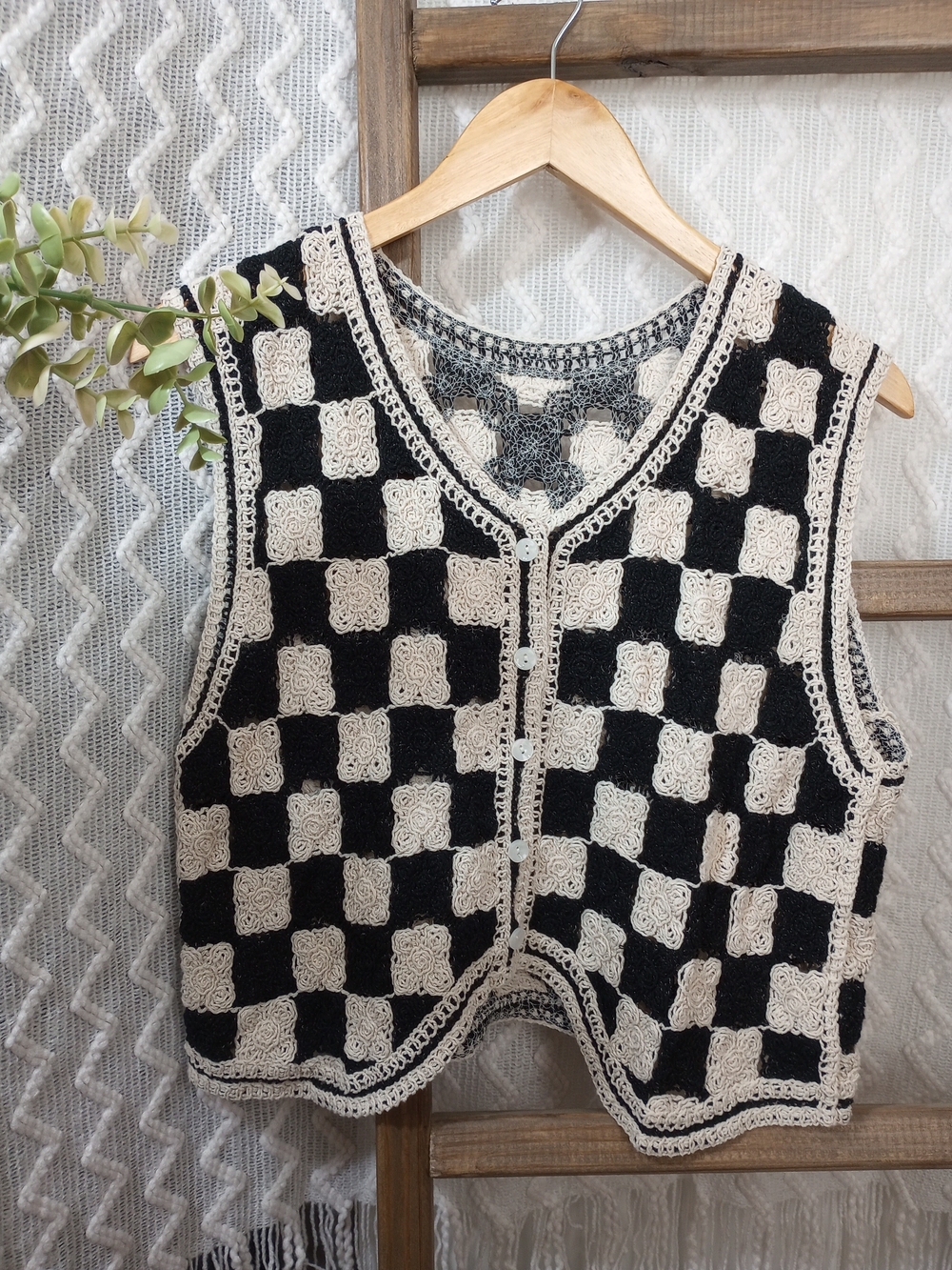 Black & Cream Checker Knit Vest - Women's Sweater Vest